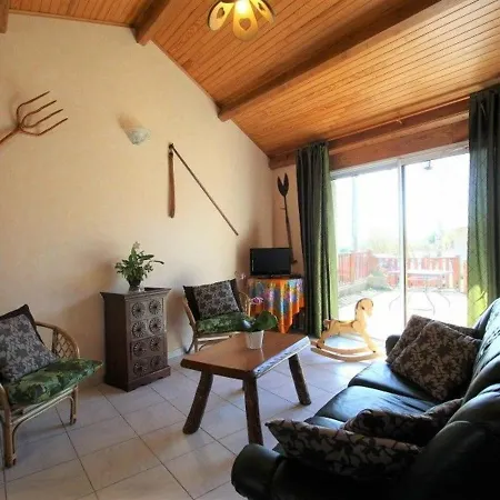 Semesterbostad En Pierre Avec Terrasses, Proche De Sites Medievaux, Ideal Pour Famille Avec Equipements Bebe. - Fr-1-582-256 *