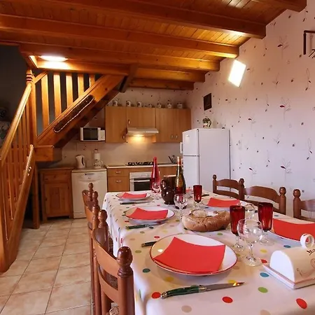 Casa rural En Pierre Avec Terrasses, Proche De Sites Médiévaux, Idéal Pour Famille Avec équipements Bébé. - Fr-1-582-256