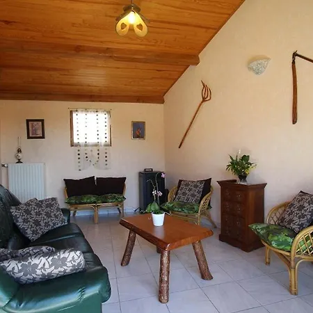 En Pierre Avec Terrasses, Proche De Sites Medievaux, Ideal Pour Famille Avec Equipements Bebe. - Fr-1-582-256