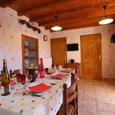 En Pierre Avec Terrasses, Proche De Sites Medievaux, Ideal Pour Famille Avec Equipements Bebe. - Fr-1-582-256 度假居