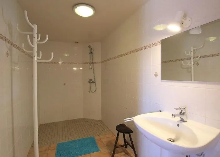 En Pierre Avec Terrasses, Proche De Sites Medievaux, Ideal Pour Famille Avec Equipements Bebe. - Fr-1-582-256 * Boisset (Haute-Loire)