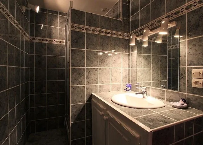 En Pierre Avec Terrasses, Proche De Sites Medievaux, Ideal Pour Famille Avec Equipements Bebe. - Fr-1-582-256 * Boisset (Haute-Loire)