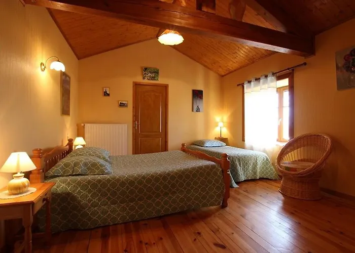 En Pierre Avec Terrasses, Proche De Sites Medievaux, Ideal Pour Famille Avec Equipements Bebe. - Fr-1-582-256 Ferienhaus Boisset (Haute-Loire)